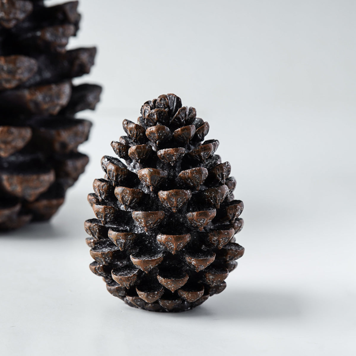Resin Decorative Pinecone
